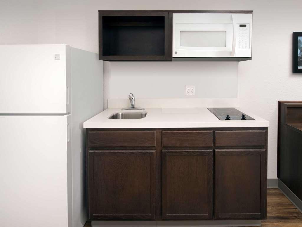 Extended Stay America Select Suites - Cleveland - Avon Стая снимка