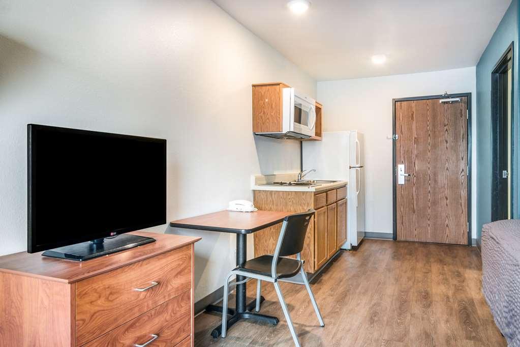 Extended Stay America Select Suites - Cleveland - Avon Стая снимка