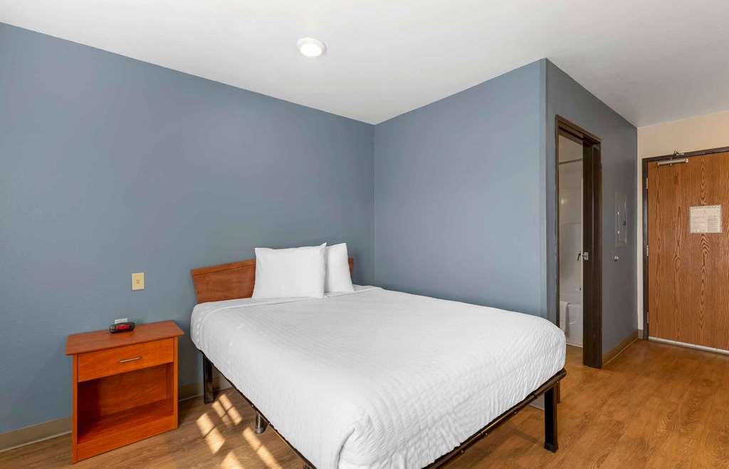 Extended Stay America Select Suites - Cleveland - Avon Стая снимка