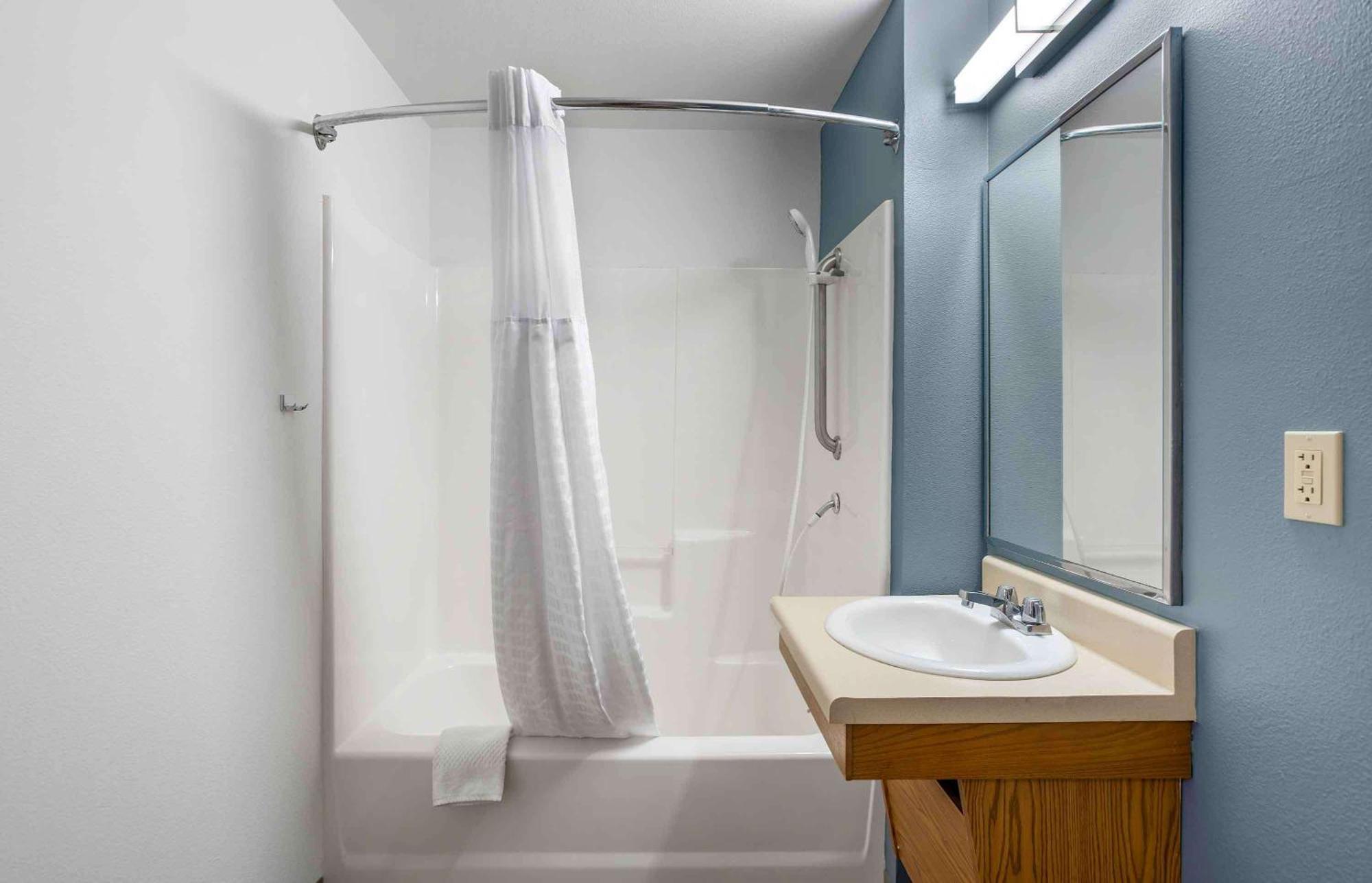 Extended Stay America Select Suites - Cleveland - Avon Екстериор снимка