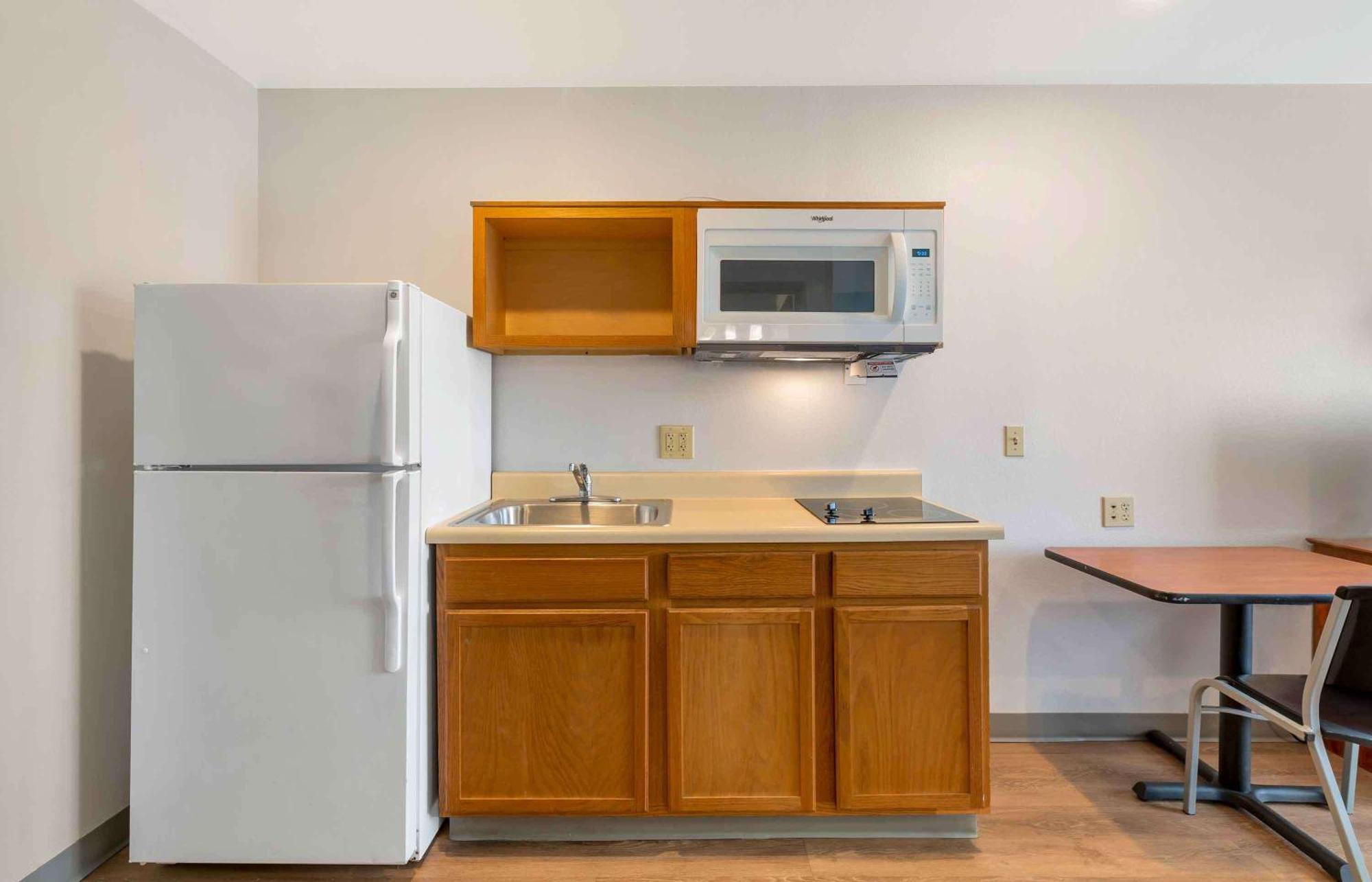 Extended Stay America Select Suites - Cleveland - Avon Екстериор снимка