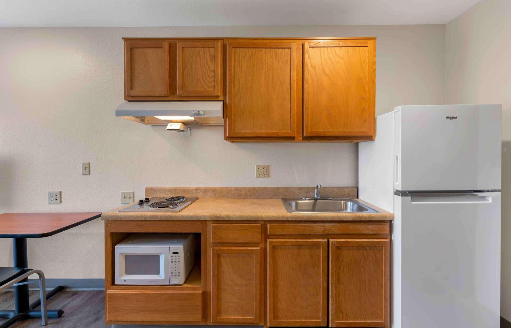 Extended Stay America Select Suites - Cleveland - Avon Екстериор снимка